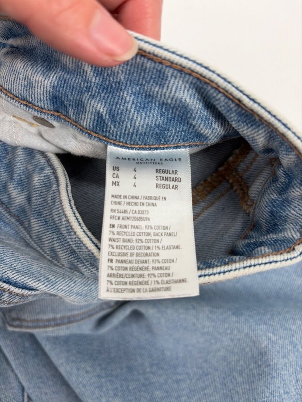 American Eagle Womens Mom Jeans Size 4 Light Wash High Rise Straight Fit Coastal - Picture 4 of 10